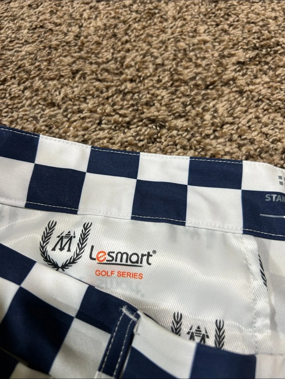 Lesmart Men's Navy and White Checkerboard Flat Front Golf Shorts